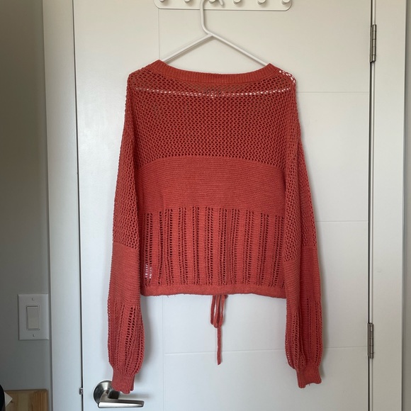 American eagle knit sweater. Size medium. - Picture 3 of 3